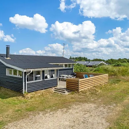 Ferienhaus 2 Bedroom Pet Friendly In Hvide Sande Bjerregård