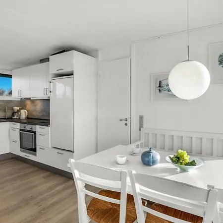 Beautiful In Hvide Sande With Wifi Bjerregård