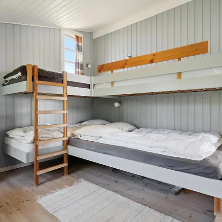 Semesterbostad Beautiful In Hvide Sande With Wifi *