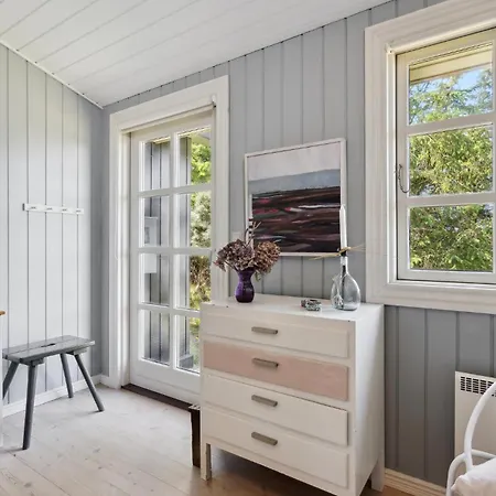 2 Bedroom Pet Friendly In Hvide Sande Ferienhaus *