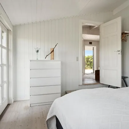 Ferienhaus 2 Bedroom Pet Friendly In Hvide Sande Bjerregård