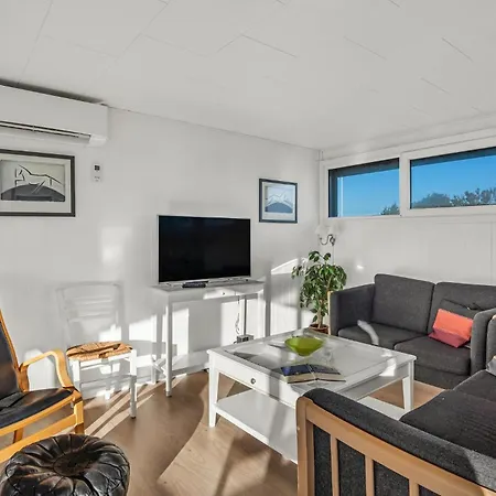 Beautiful In Hvide Sande With Wifi