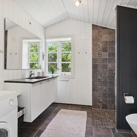 Semesterbostad Beautiful In Hvide Sande With Wifi *