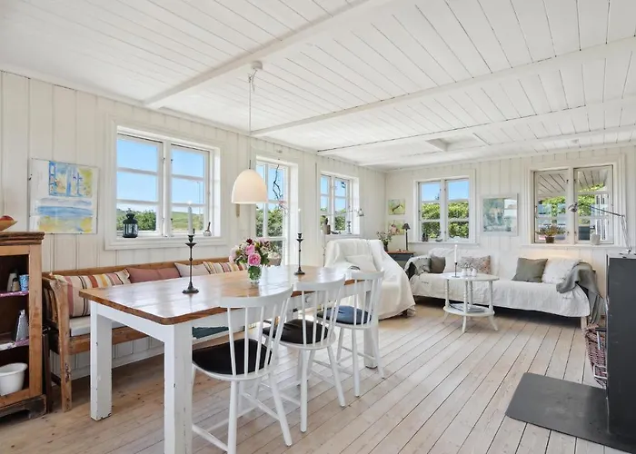 Casa vacanze Beautiful In Hvide Sande With Wifi Bjerregård